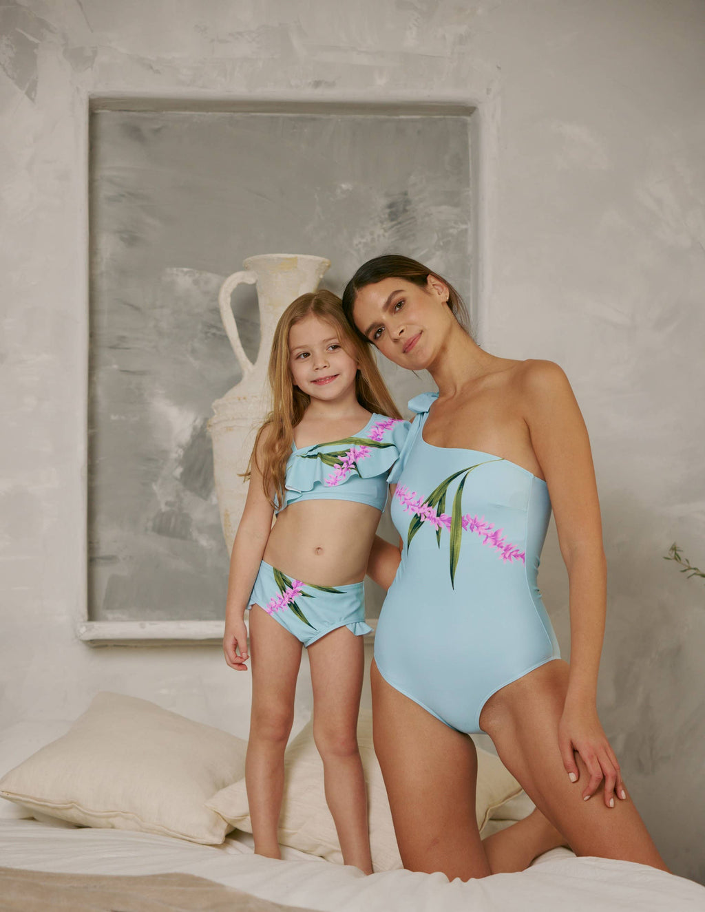 One-Off Shoulder with Tie Ribbon in Orchid Blue